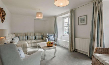 4 Bed in Ilfracombe 2