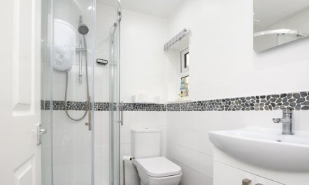 1 Bed in Freshwater 7