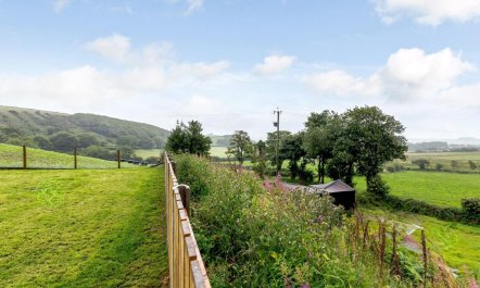 4 Bed in Llandysul 2