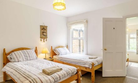 3 Bed in Thornham 9