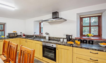 3 Bed in Llanerchymedd 7