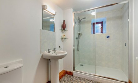 3 Bed in Llanerchymedd 0