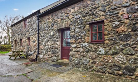 3 Bed in Llanerchymedd 3