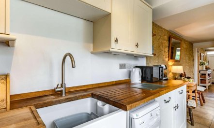 2 Bed in Cheltenham 7