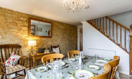 2 Bed in Cheltenham 4