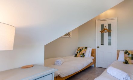 5 Bed in Pevensey Bay 9