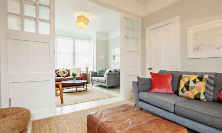 5 Bed in Pevensey Bay 2