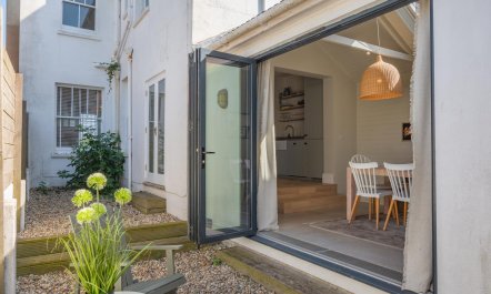 5 Bed in Pevensey Bay 7