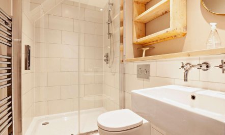 5 Bed in Pevensey Bay 9