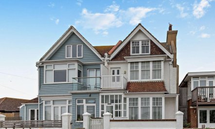 5 Bed in Pevensey Bay