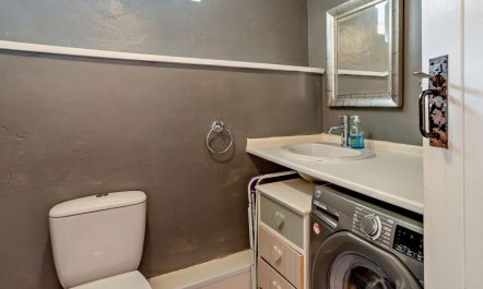 3 Bed in Llwyncelyn 9