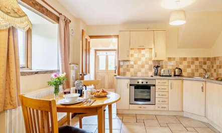 1 Bed in Crickhowell 3