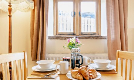 1 Bed in Crickhowell 7