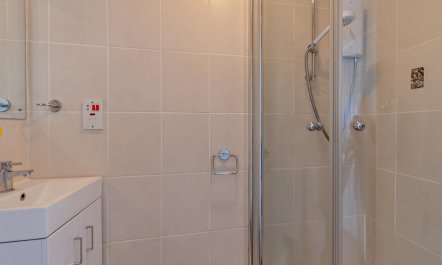 1 Bed in Saundersfoot 8