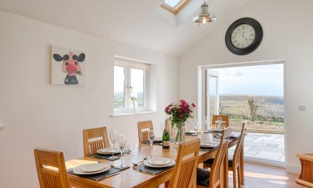 4 Bed in Llandysul 2