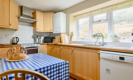 3 Bed in Brecon 9