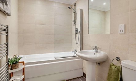 2 Bed in Tenby 8
