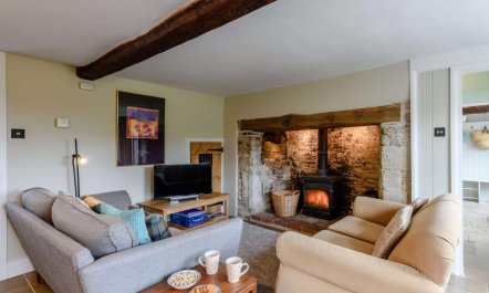 3 Bed in Kingston 3