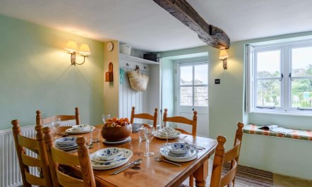 3 Bed in Kingston 7