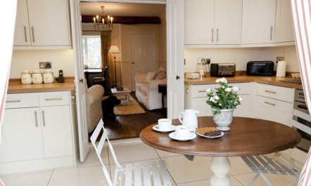 2 Bed in Richmond 4