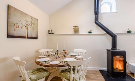 2 Bed in Blandford Forum 2
