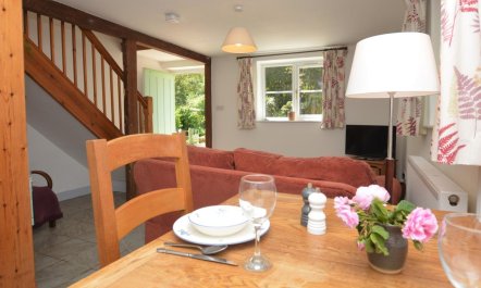 1 Bed in Bridport 7