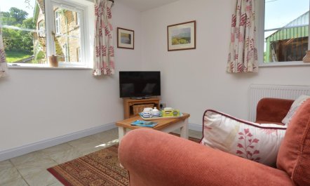 1 Bed in Bridport 6