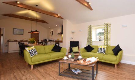 3 Bed in Alford 3