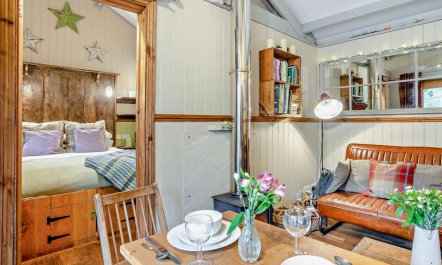 1 Bed in Abergavenny 8