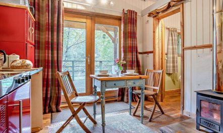 1 Bed in Abergavenny 3