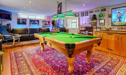 3 Bed in Abergavenny 1