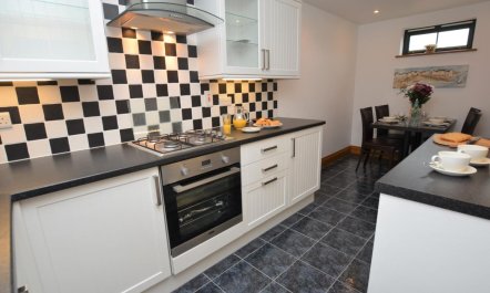 2 Bed in Bridport 6