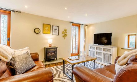 2 Bed in Holsworthy 3