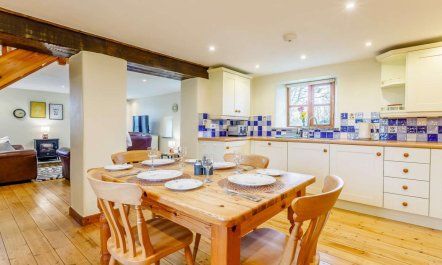 2 Bed in Holsworthy 4