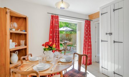 2 Bed in Chipping Norton 2