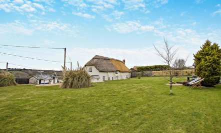 3 Bed in Launcells 1