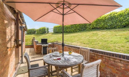 2 Bed in Stratford -upon- Avon 3
