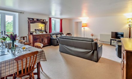 5 Bed in Newchurch 5