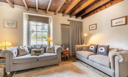 5 Bed in Richmond 8