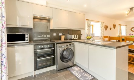 3 Bed in Bude 2