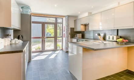 3 Bed in Bude