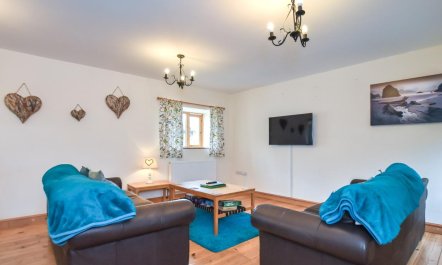 3 Bed in Bude 2