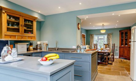 4 Bed in Dorchester 7