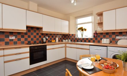 3 Bed in Seahouses 2