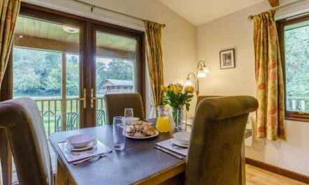 2 Bed in Holsworthy 3