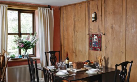 1 Bed in Crickhowell 4