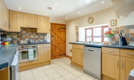 5 Bed in Brecon 7