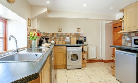 5 Bed in Brecon 9