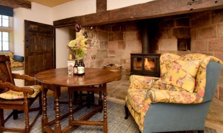 5 Bed in Middle Mayfield 3