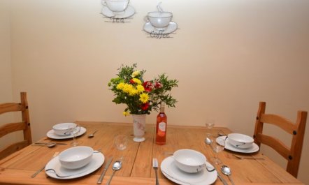 2 Bed in Mold 7
